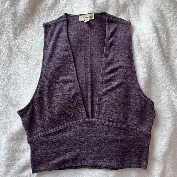 Aritzia Wilfred free purple deep v neck top - Picture 1 of 3